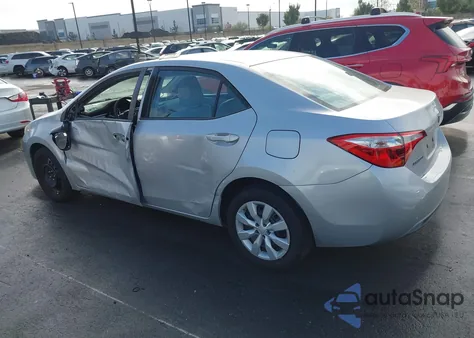 2016 Toyota Corolla Le z USA, uszkodzony, nr VIN 5YFBURHE3GP472775
